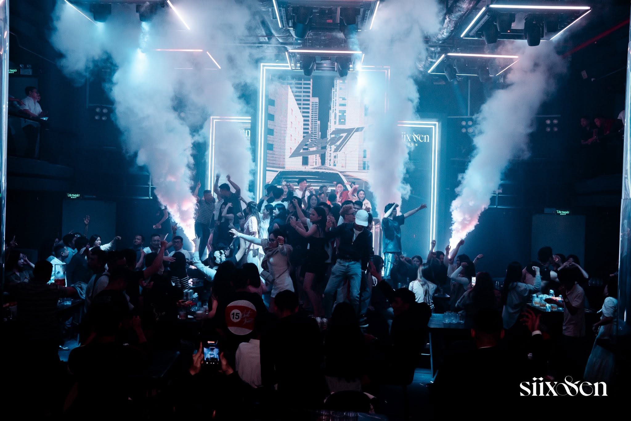 Siixsen Club Live